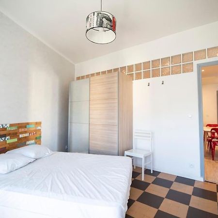 Appartement Avec 4 Chambres Doubles - Proche De La Mer, Des Transports Et De La Promenade Des Anglais نيس المظهر الخارجي الصورة